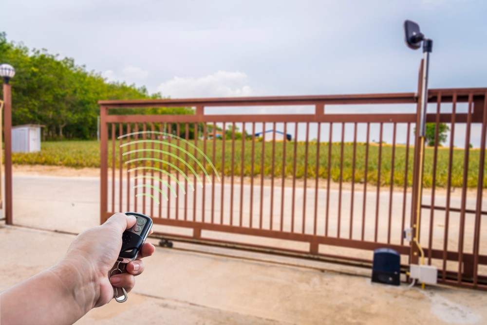 solar powered driveway gates